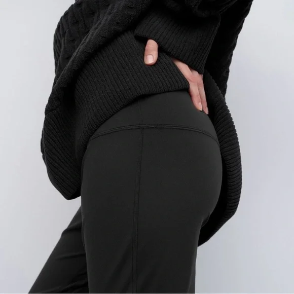 Align High-Rise Mini-Flared Pant *Regular - Picture 3 of 6